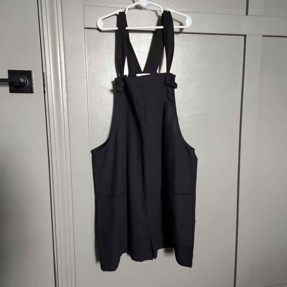 Romper - Picture 2 of 4